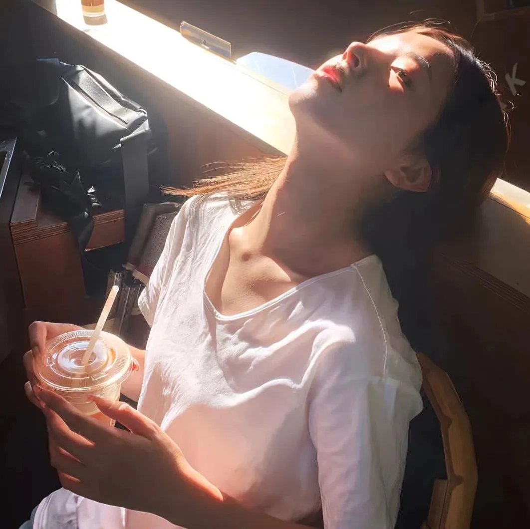 同学麦娜丝